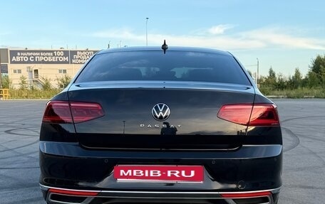 Volkswagen Passat B8 рестайлинг, 2021 год, 2 750 000 рублей, 8 фотография
