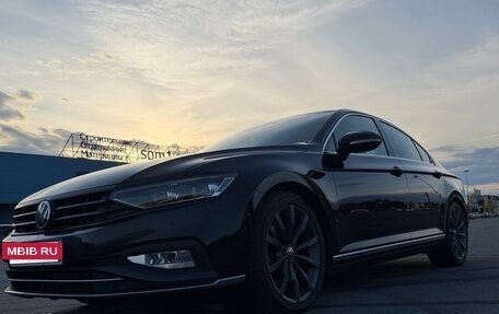 Volkswagen Passat B8 рестайлинг, 2021 год, 2 750 000 рублей, 5 фотография