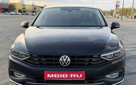 Volkswagen Passat B8 рестайлинг, 2021 год, 2 750 000 рублей, 11 фотография