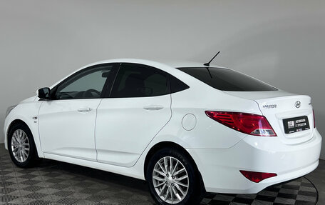 Hyundai Solaris II рестайлинг, 2015 год, 1 110 000 рублей, 7 фотография