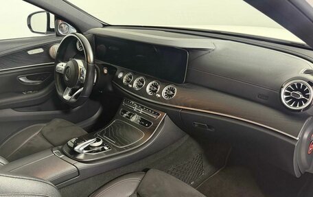 Mercedes-Benz E-Класс, 2019 год, 3 099 000 рублей, 15 фотография