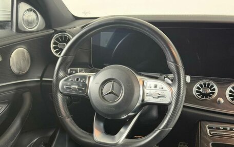 Mercedes-Benz E-Класс, 2019 год, 3 099 000 рублей, 17 фотография