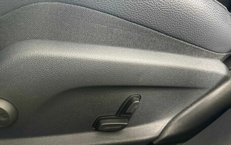 Mercedes-Benz E-Класс, 2019 год, 3 099 000 рублей, 29 фотография