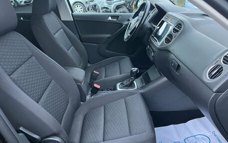 Volkswagen Tiguan I, 2010 год, 1 067 000 рублей, 30 фотография