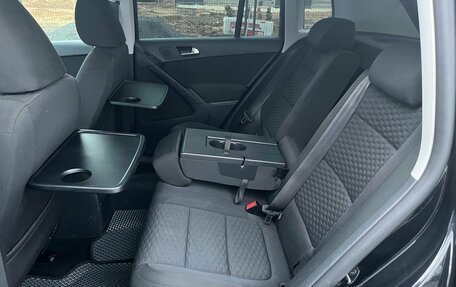 Volkswagen Tiguan I, 2010 год, 1 067 000 рублей, 25 фотография