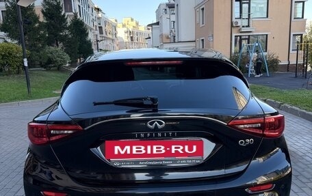 Infiniti Q30, 2017 год, 2 000 000 рублей, 2 фотография