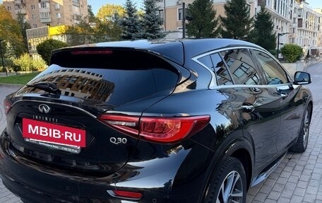 Infiniti Q30, 2017 год, 2 000 000 рублей, 3 фотография