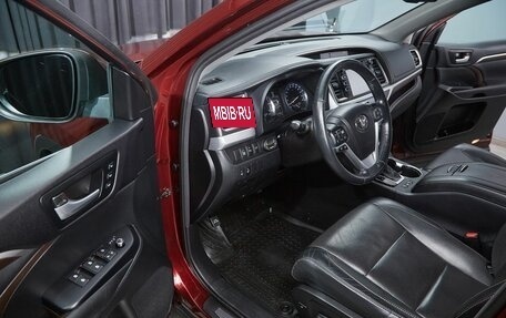 Toyota Highlander III, 2014 год, 3 177 000 рублей, 9 фотография