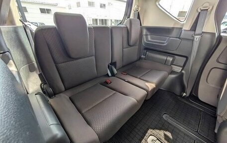 Honda Freed II, 2022 год, 1 300 000 рублей, 16 фотография