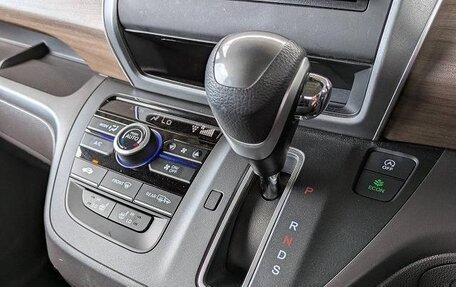 Honda Freed II, 2022 год, 1 300 000 рублей, 14 фотография