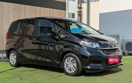 Honda Freed II, 2022 год, 1 300 000 рублей, 8 фотография
