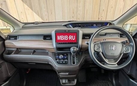 Honda Freed II, 2022 год, 1 300 000 рублей, 11 фотография
