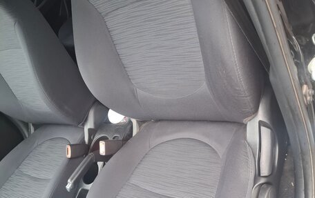 Hyundai Solaris II рестайлинг, 2015 год, 940 000 рублей, 16 фотография