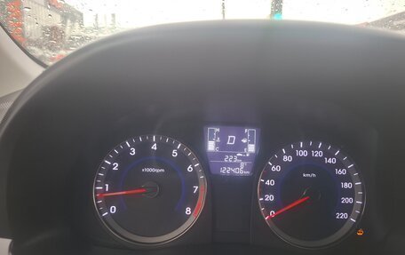 Hyundai Solaris II рестайлинг, 2015 год, 940 000 рублей, 10 фотография