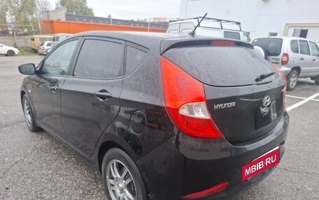 Hyundai Solaris II рестайлинг, 2015 год, 940 000 рублей, 4 фотография