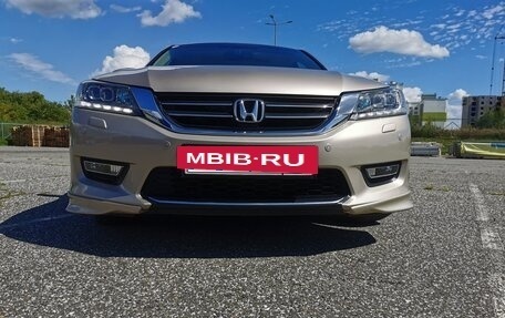 Honda Accord IX рестайлинг, 2013 год, 2 450 000 рублей, 8 фотография