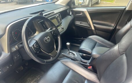 Toyota RAV4, 2013 год, 1 850 000 рублей, 10 фотография