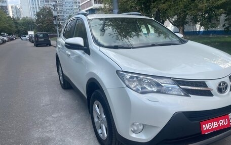 Toyota RAV4, 2013 год, 1 850 000 рублей, 2 фотография