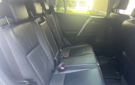 Toyota RAV4, 2013 год, 1 850 000 рублей, 13 фотография