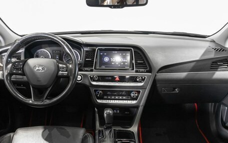 Hyundai Sonata VII, 2019 год, 1 790 000 рублей, 6 фотография