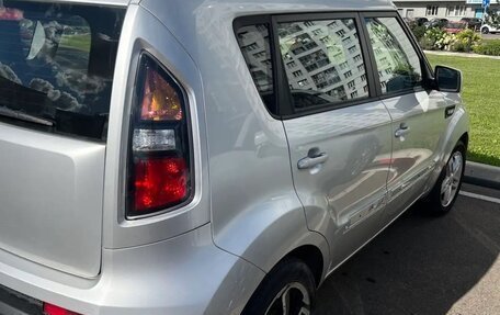 KIA Soul I рестайлинг, 2011 год, 750 000 рублей, 2 фотография