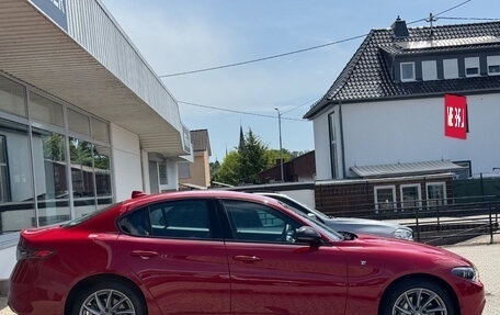 Alfa Romeo Giulia II, 2023 год, 5 970 000 рублей, 8 фотография
