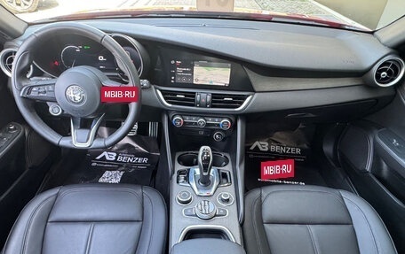 Alfa Romeo Giulia II, 2023 год, 5 970 000 рублей, 9 фотография