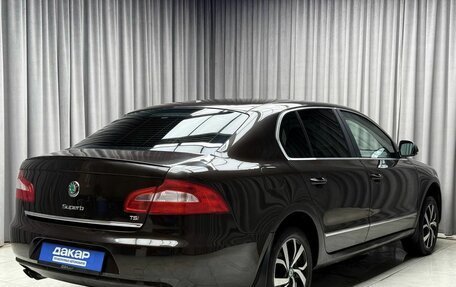 Skoda Superb III рестайлинг, 2012 год, 949 000 рублей, 6 фотография