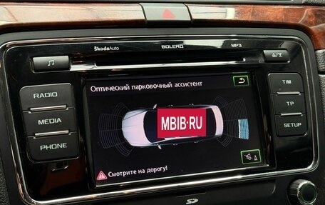 Skoda Superb III рестайлинг, 2012 год, 949 000 рублей, 15 фотография