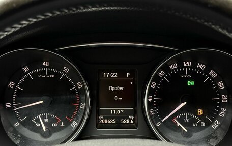Skoda Superb III рестайлинг, 2012 год, 949 000 рублей, 30 фотография