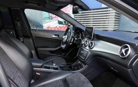 Mercedes-Benz GLA, 2015 год, 1 848 000 рублей, 6 фотография