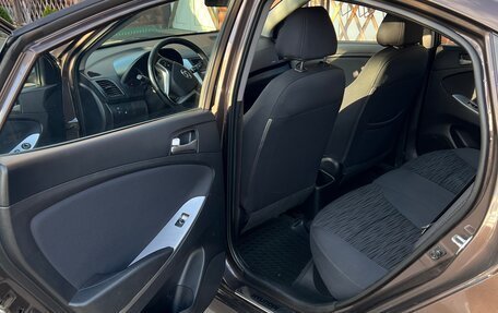Hyundai Solaris II рестайлинг, 2015 год, 1 050 000 рублей, 14 фотография