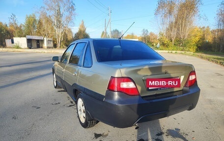 Daewoo Nexia I рестайлинг, 2010 год, 95 000 рублей, 3 фотография