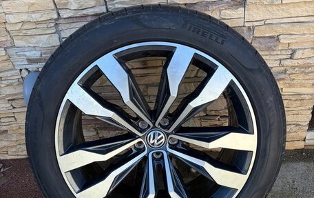 Volkswagen Teramont I, 2019 год, 4 500 000 рублей, 4 фотография