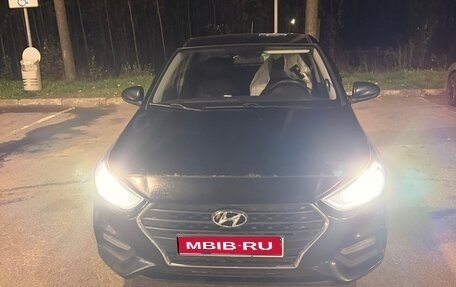 Hyundai Solaris II рестайлинг, 2018 год, 700 000 рублей, 1 фотография