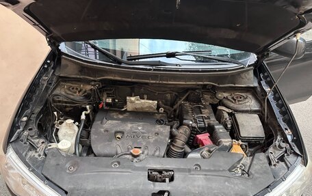 Mitsubishi ASX I рестайлинг, 2010 год, 630 000 рублей, 17 фотография