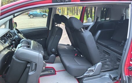 Toyota ISis I, 2012 год, 1 300 000 рублей, 12 фотография