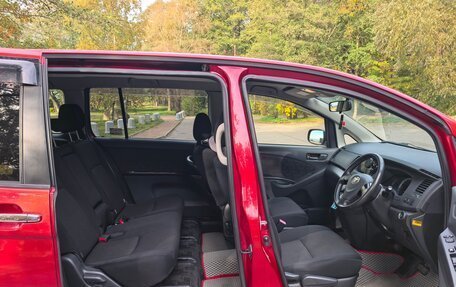 Toyota ISis I, 2012 год, 1 300 000 рублей, 9 фотография