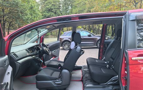 Toyota ISis I, 2012 год, 1 300 000 рублей, 10 фотография