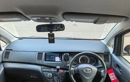 Toyota ISis I, 2012 год, 1 300 000 рублей, 13 фотография