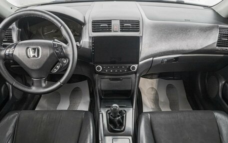 Honda Accord VII рестайлинг, 2004 год, 929 000 рублей, 10 фотография