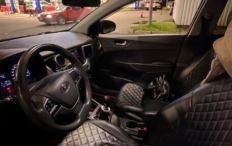 Hyundai Solaris II рестайлинг, 2018 год, 700 000 рублей, 7 фотография