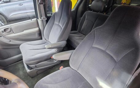 Chrysler Voyager IV, 2001 год, 200 000 рублей, 6 фотография