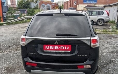Mitsubishi Outlander III рестайлинг 3, 2012 год, 1 290 000 рублей, 6 фотография