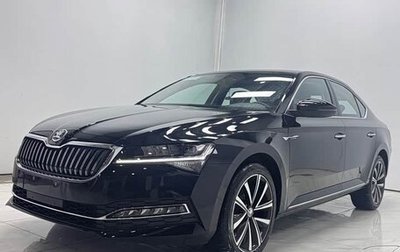 Skoda Superb III рестайлинг, 2023 год, 1 850 000 рублей, 1 фотография