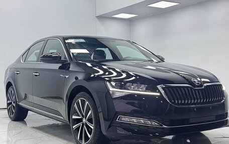Skoda Superb III рестайлинг, 2023 год, 1 850 000 рублей, 5 фотография