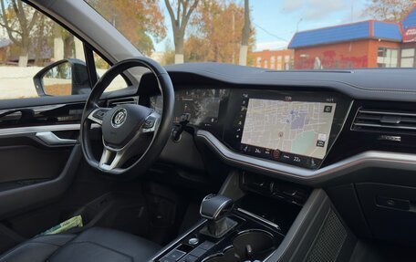 Volkswagen Touareg III, 2019 год, 5 450 000 рублей, 21 фотография