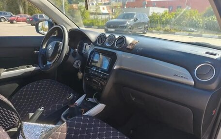 Suzuki Vitara II рестайлинг, 2015 год, 1 400 000 рублей, 8 фотография