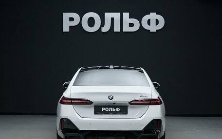 BMW 5 серия, 2025 год, 7 550 000 рублей, 4 фотография