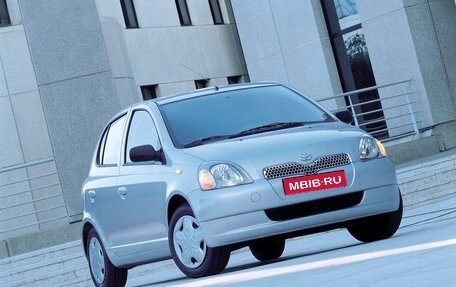 Toyota Yaris I рестайлинг, 2002 год, 229 000 рублей, 1 фотография